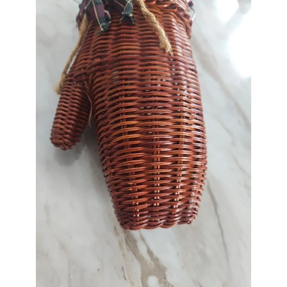 Wicker Rattan Woven Mitten Hanging Basket With Bear Holiday Decor Country